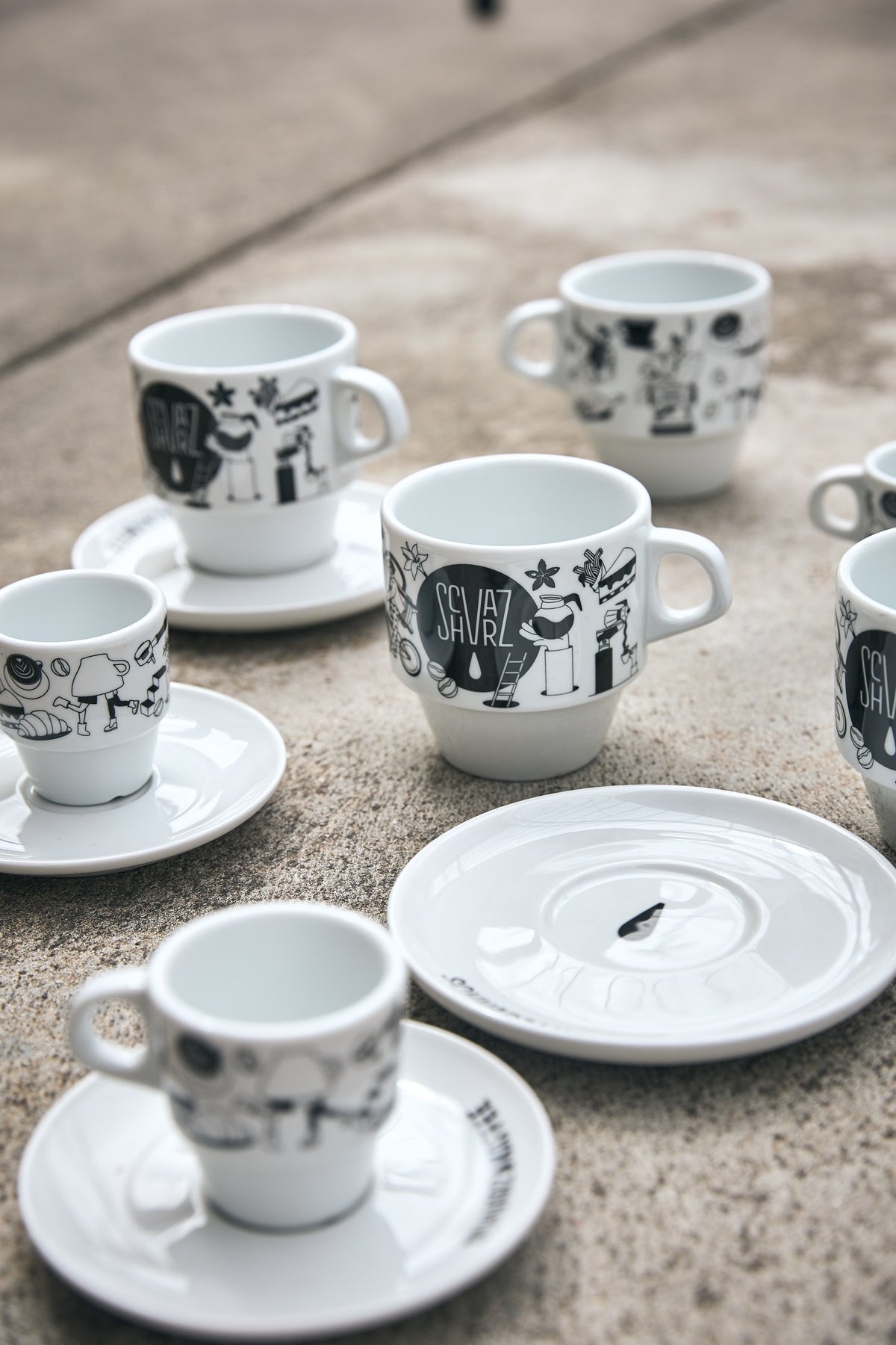 Schvarz Design Tasse + Untertasse – Espresso